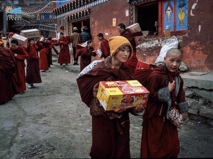 Học viện Phật Giáo Larung Gar lớn nhất thế giới