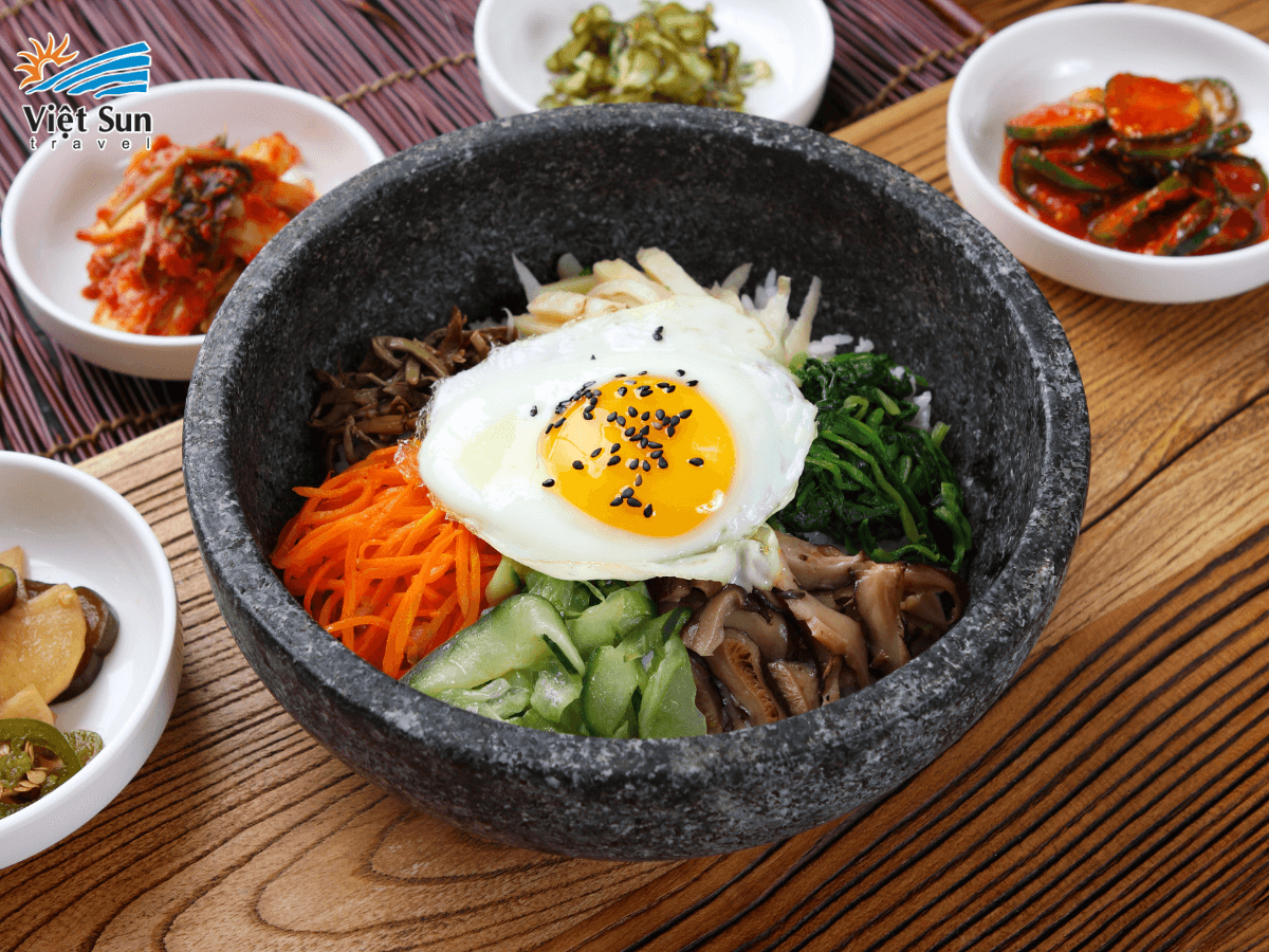 Bibimbap là phần cơm trộn hấp dẫn nhất Hàn Quốc