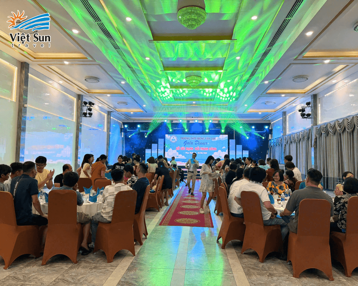 Viet Sun Travel luôn đồng hành cùng Đoàn trong những khoảnh khắc 