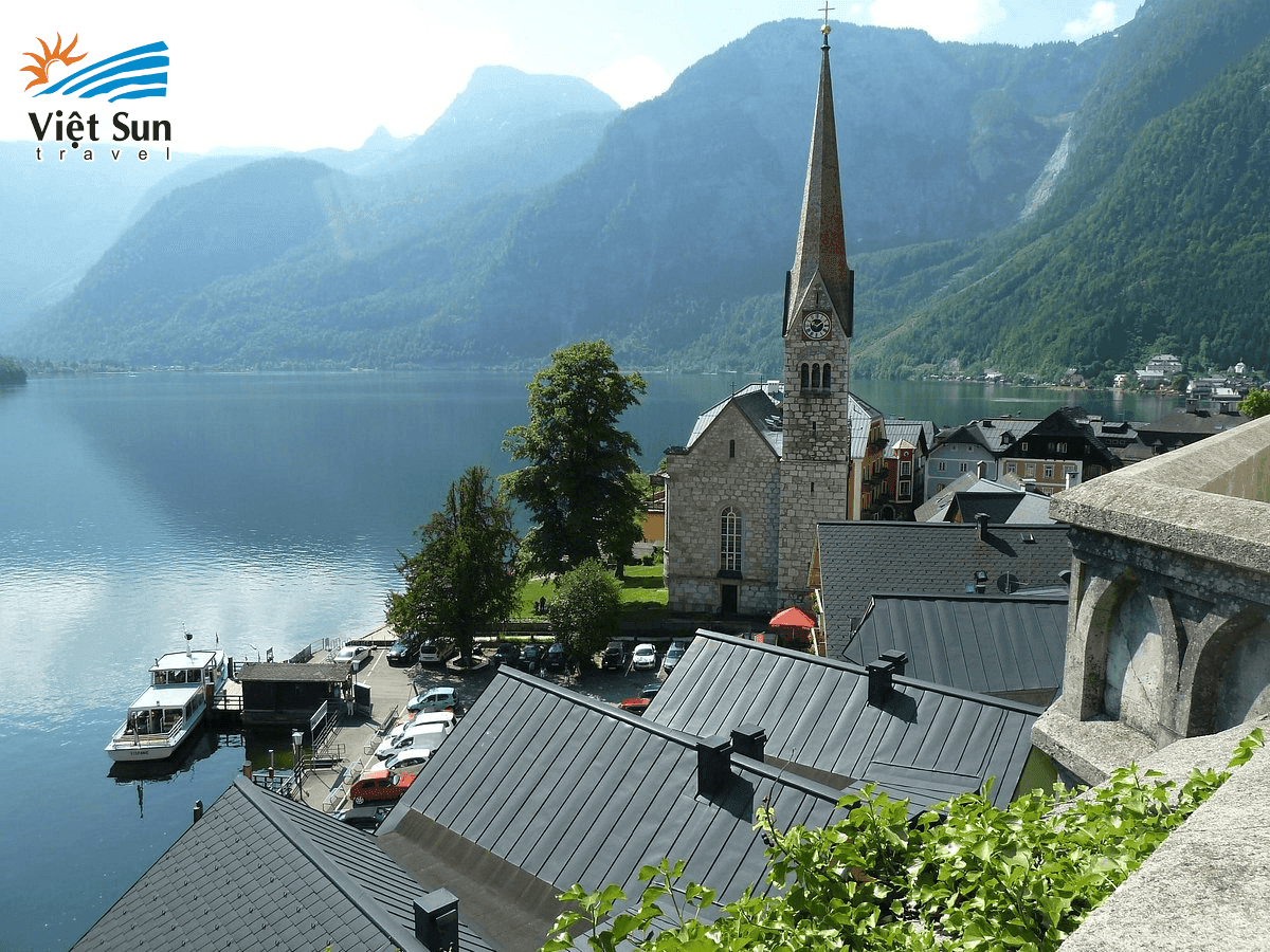 Làng cổ Hallstatt yên bình