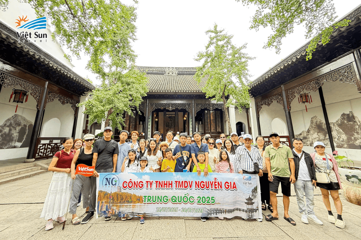 Công ty TNHH Thương Mại Dịch Vụ Nguyễn Gia Tour Thượng Hải