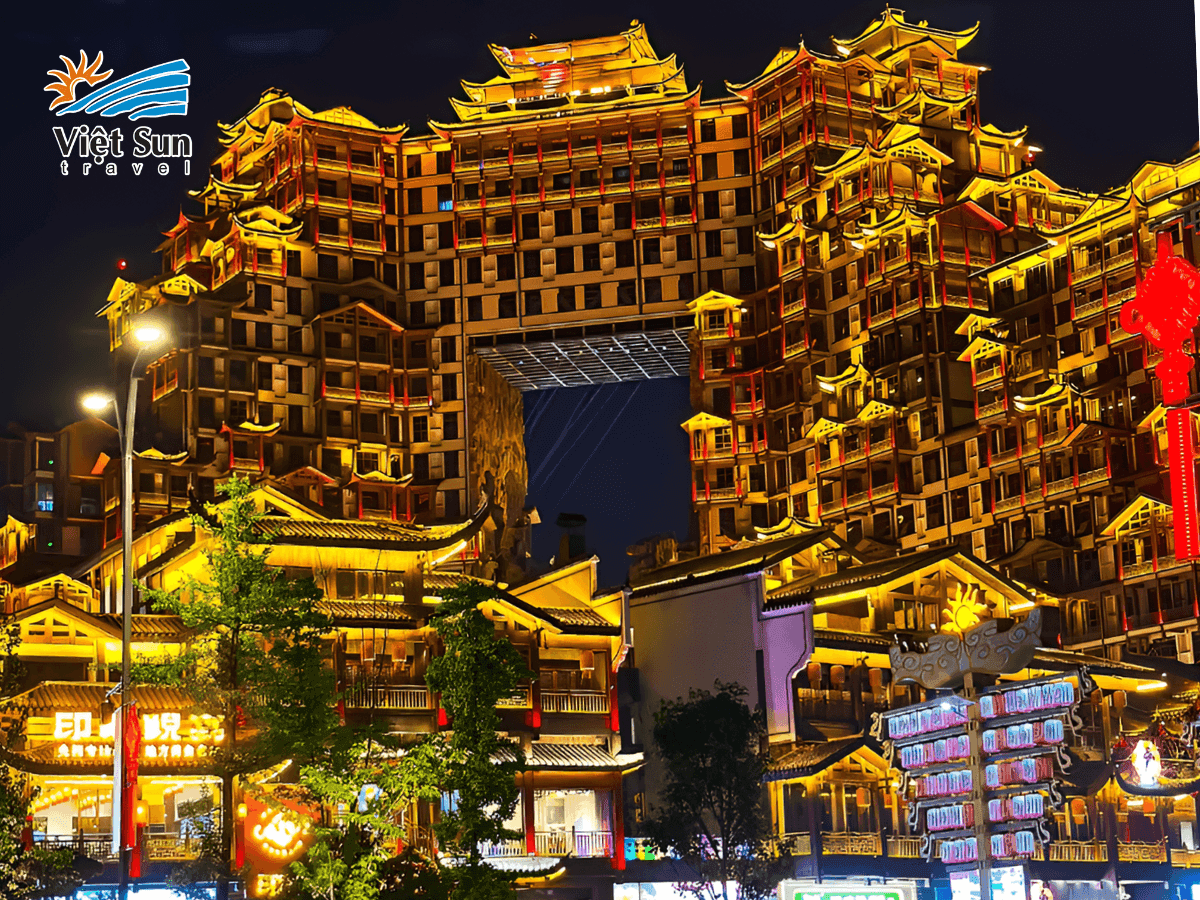 Tháp 72 Kỳ Lầu Trương Gia Giới – Biểu Tượng Văn Hóa Giữa Lòng Cổ Trấn