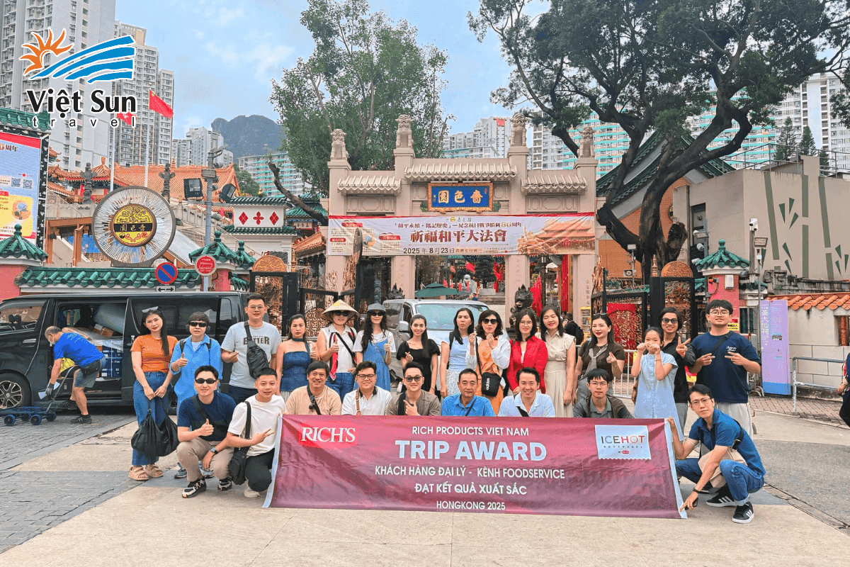 Đoàn Viet Sun tham quan các phố cổ HongKong