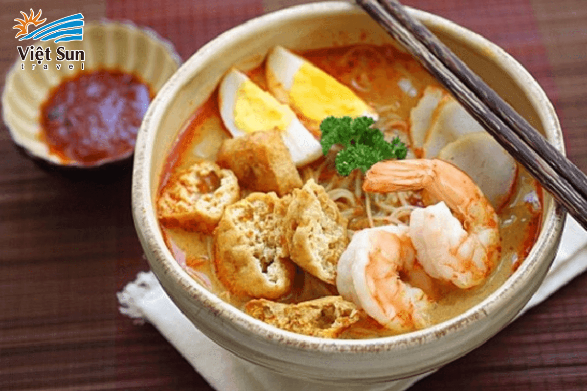 Bún nước dừa cay