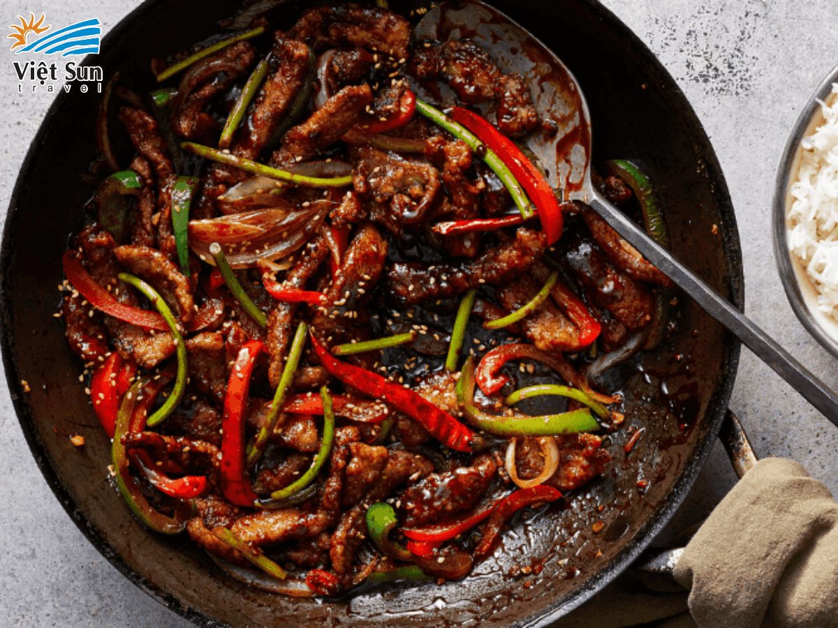 Thịt bò xào cay - ẩm thực Tứ Xuyên