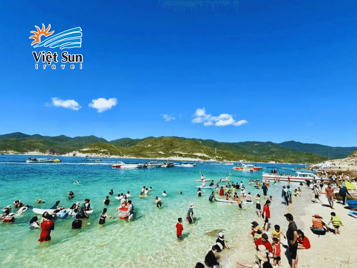 Tự do tắm biển