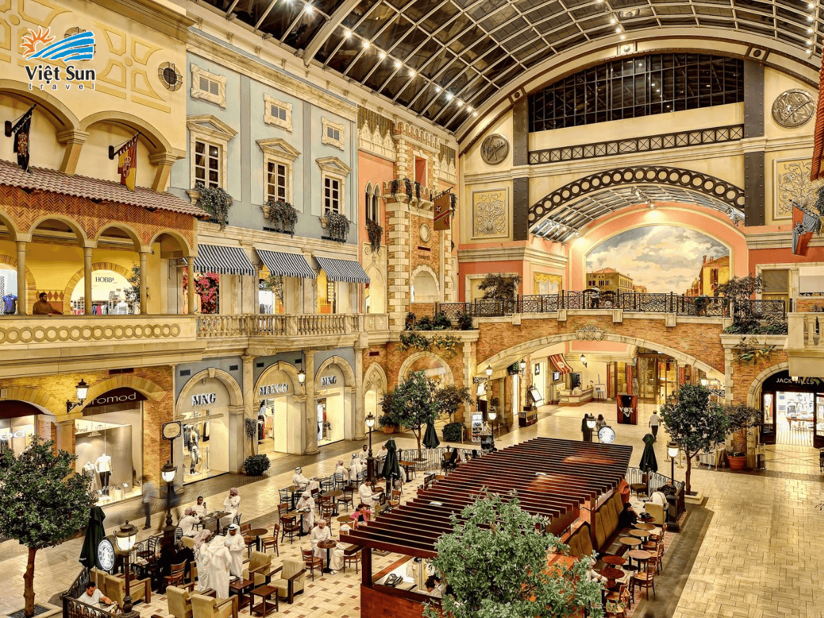 Bên trong khuôn viên Dubai Mall