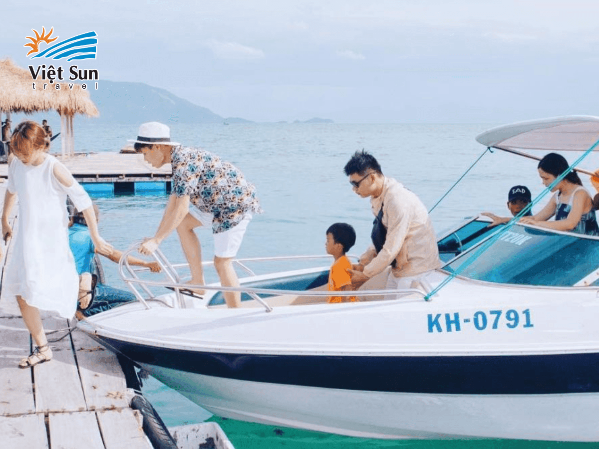 Cano đi Nha Trang