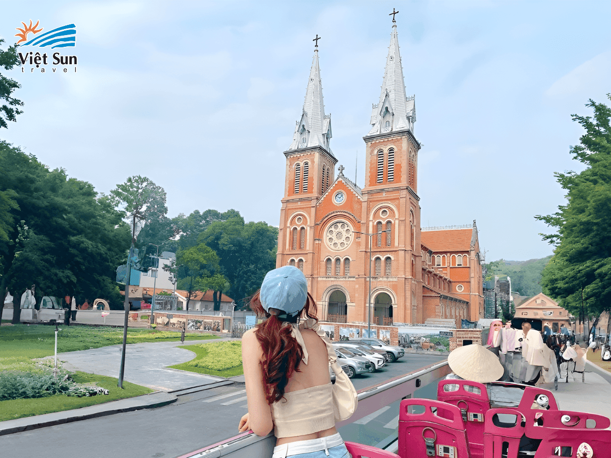 Check-in tại Nhà thờ Đức Bà