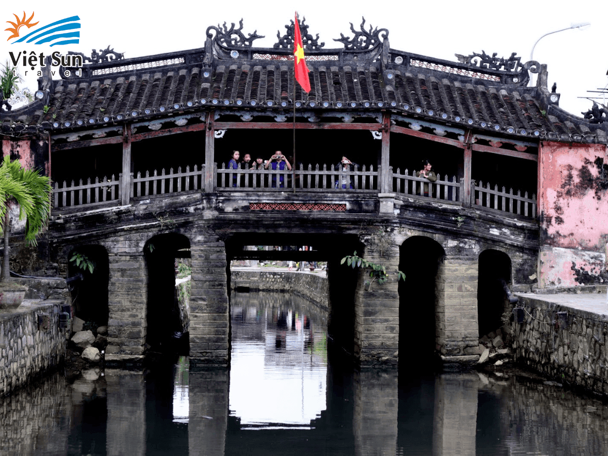 Chùa cầu Nhật Bản