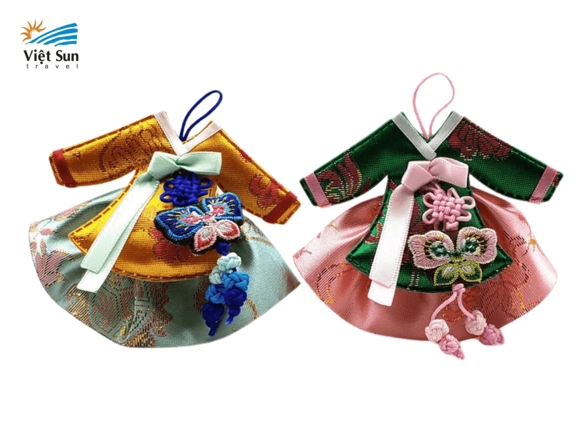 Hanbok mini, món quà Hàn Quốc độc đáo