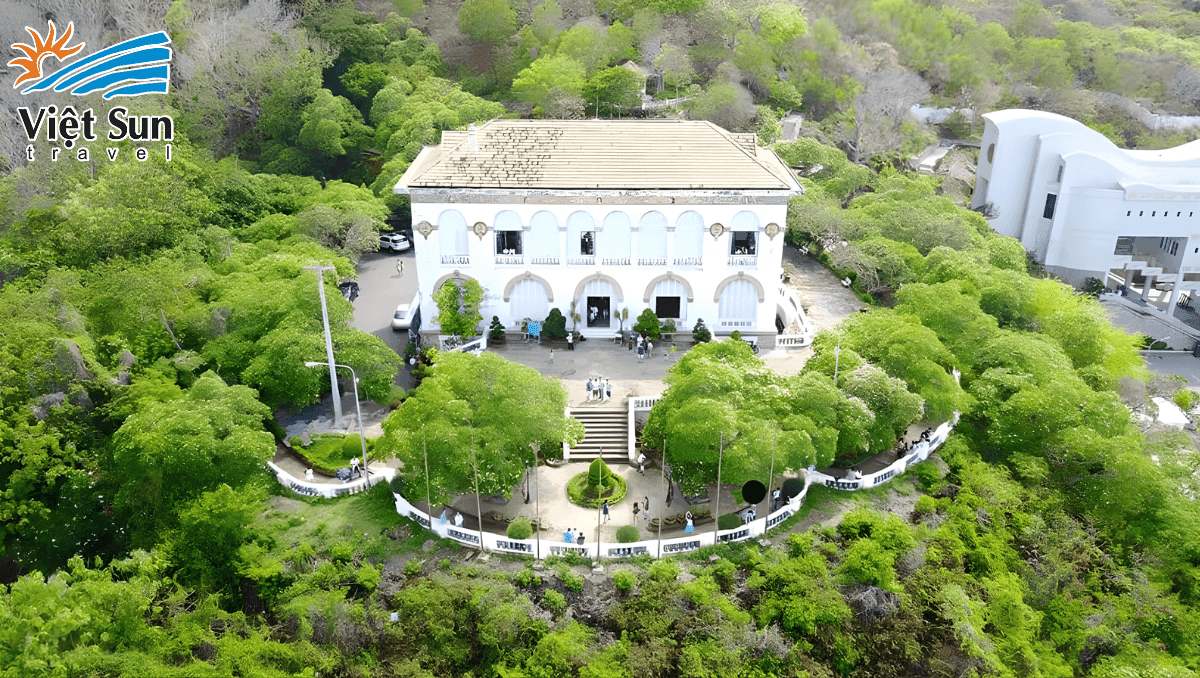 Khách sạn the white palace Vũng Tàu