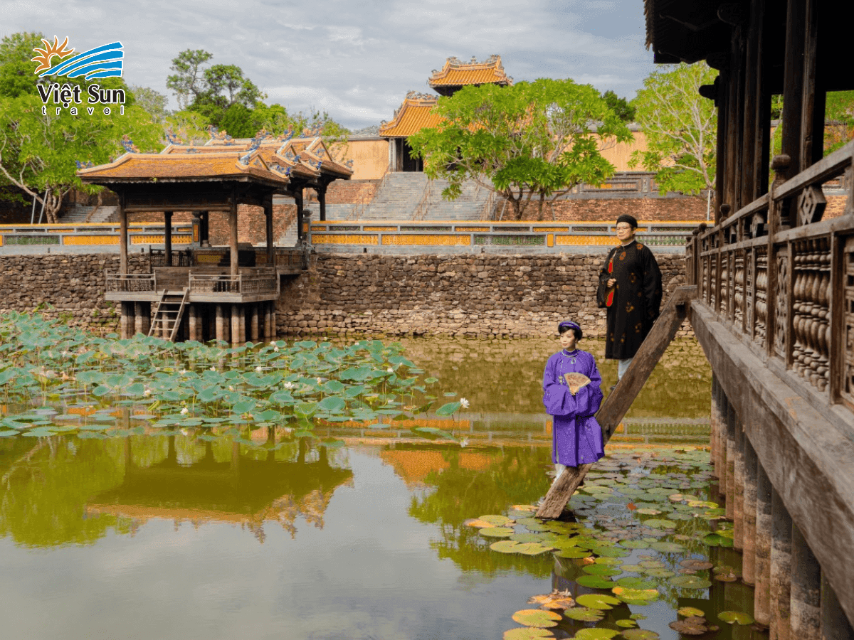 Không gian nên thơ tại lăng vua Tự Đức