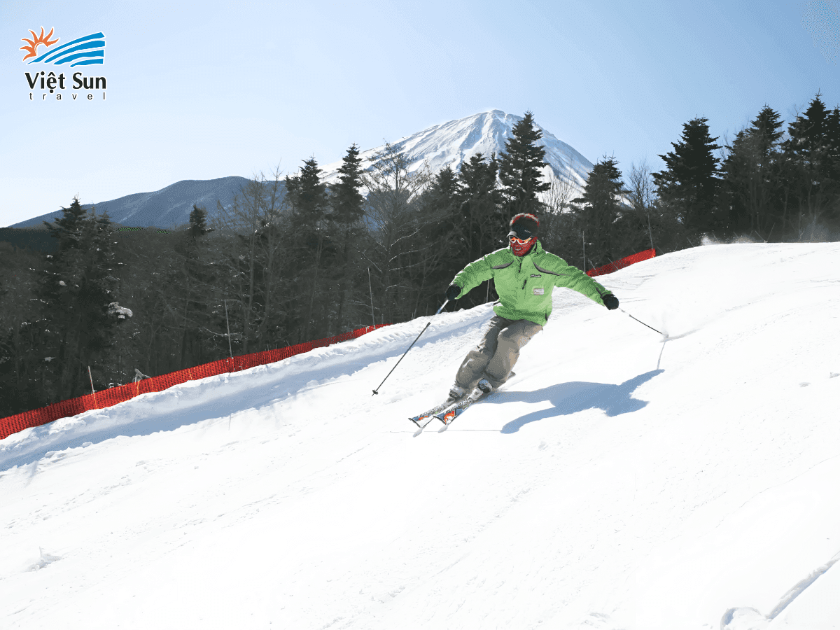 Khu trượt tuyết Fujiten Snow Resort