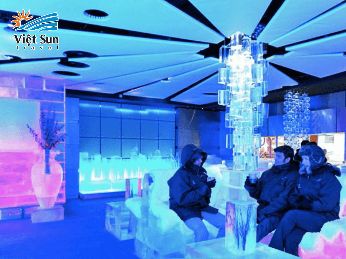 Khung gian bên trong Chillout Ice Lounge