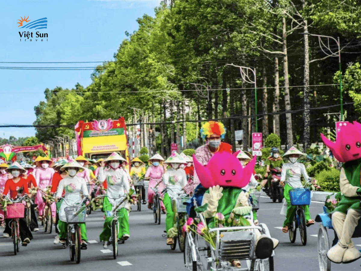 Lễ hội Sen Đồng Tháp
