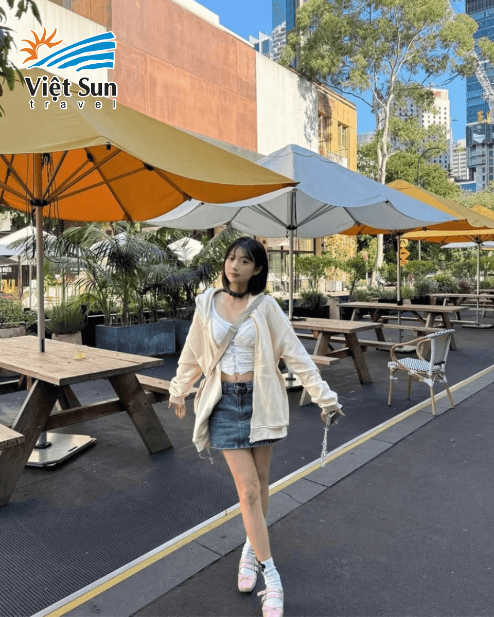 Mua sắm tại khu phố cổ The Rocks 