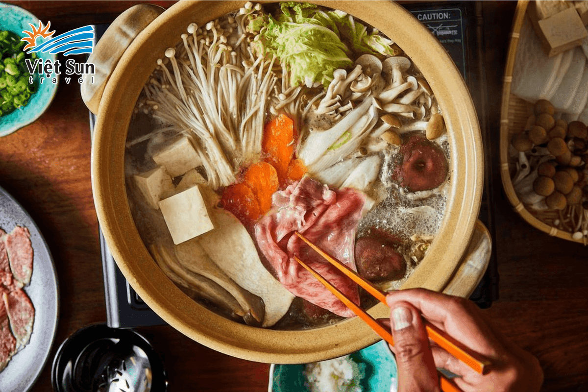 Nồi lẩu Shabu Shabu truyền thống Nhật Bản.