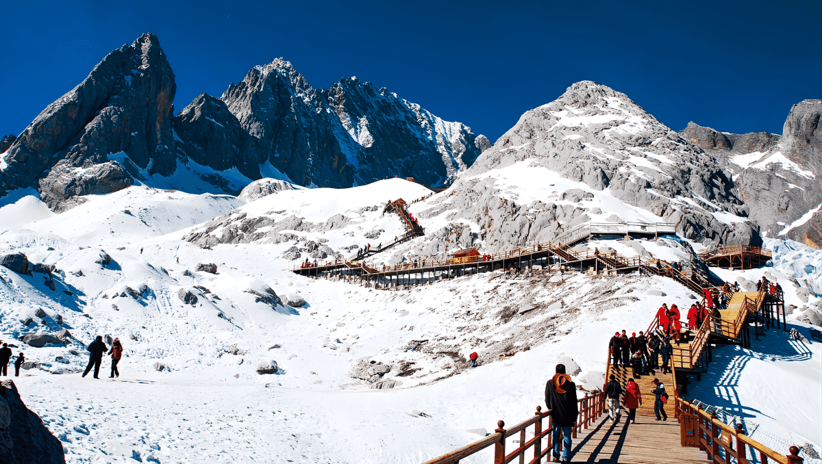 Chinh Phục Núi tuyết_VietSunTravel