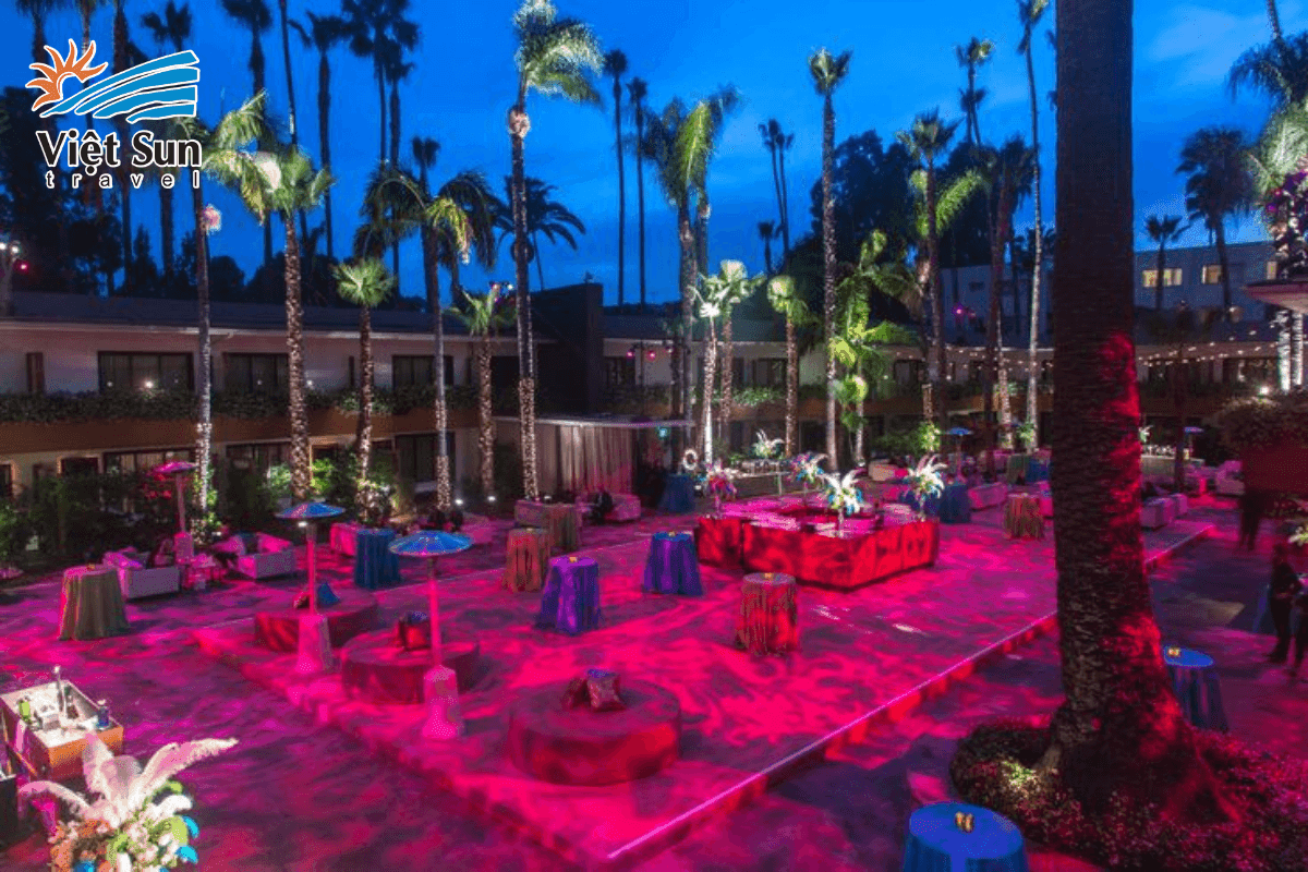 Trải nghiệm Pool Party tiệc Year End Party