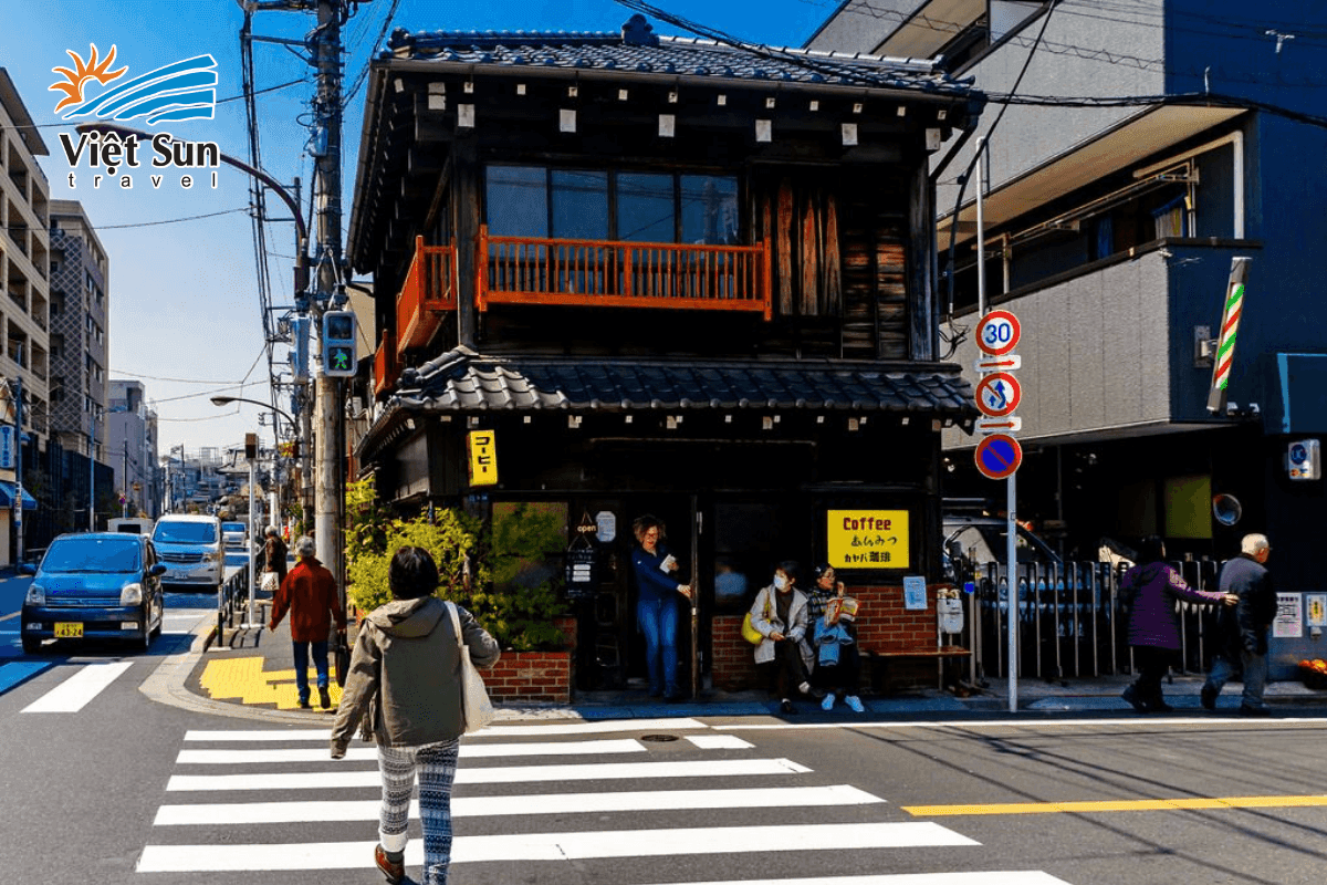 Quán cà phê độc đáo tại Tokyo.