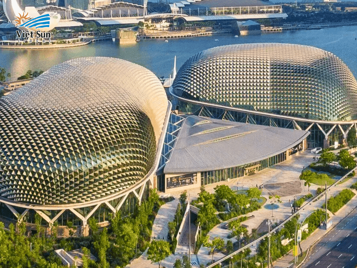 Nhà hát Trái Sầu Riêng