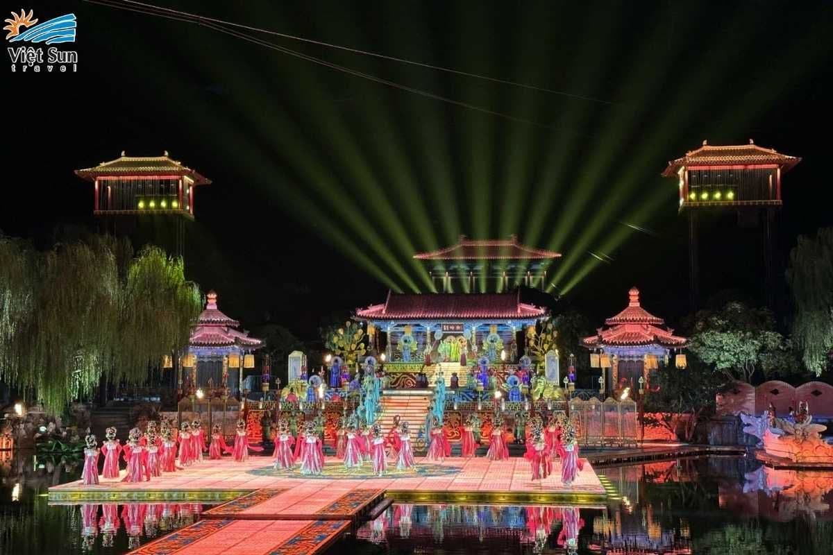 Show biểu diễn Thiên Cổ Tình