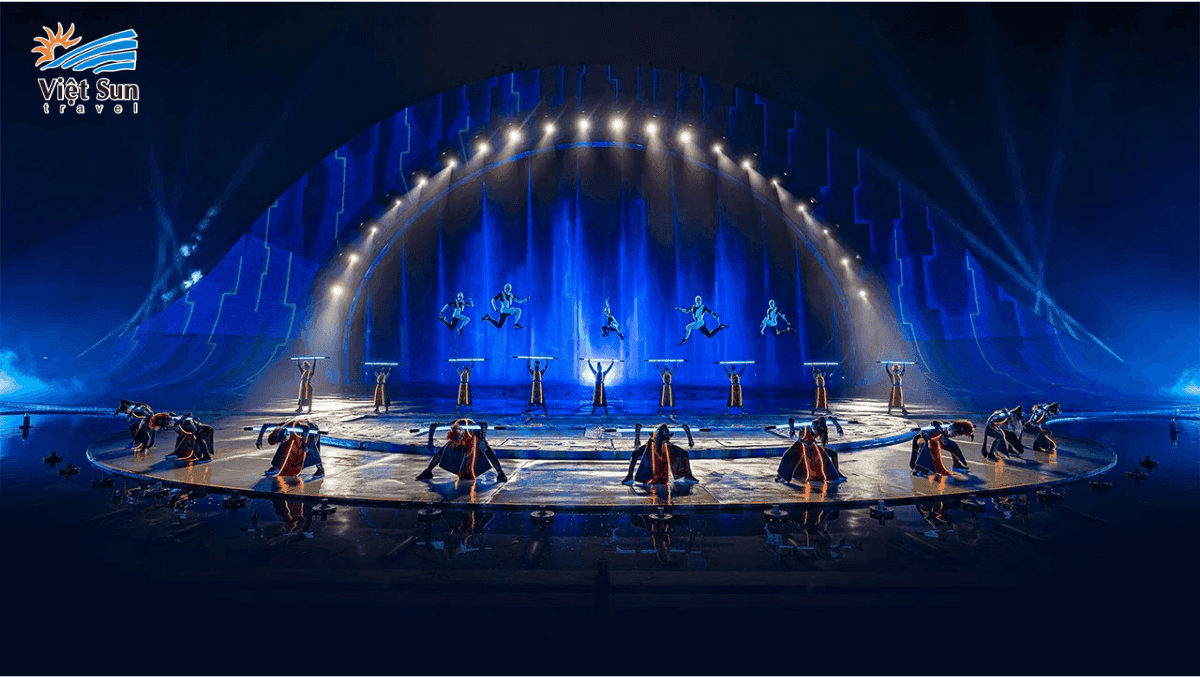 Show diễn mang tên _ Kiss Of The Sea