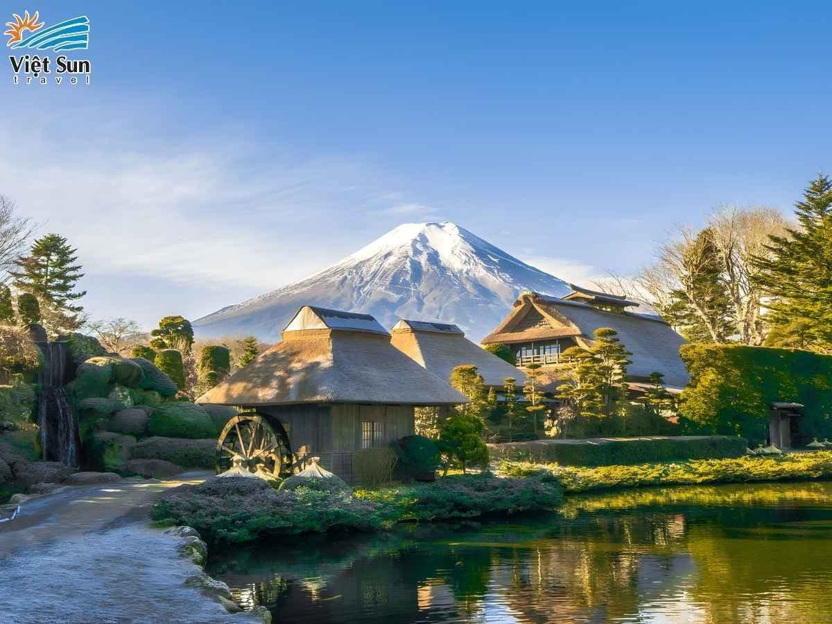 Tham quan Làng cổ Oshino Hakkai