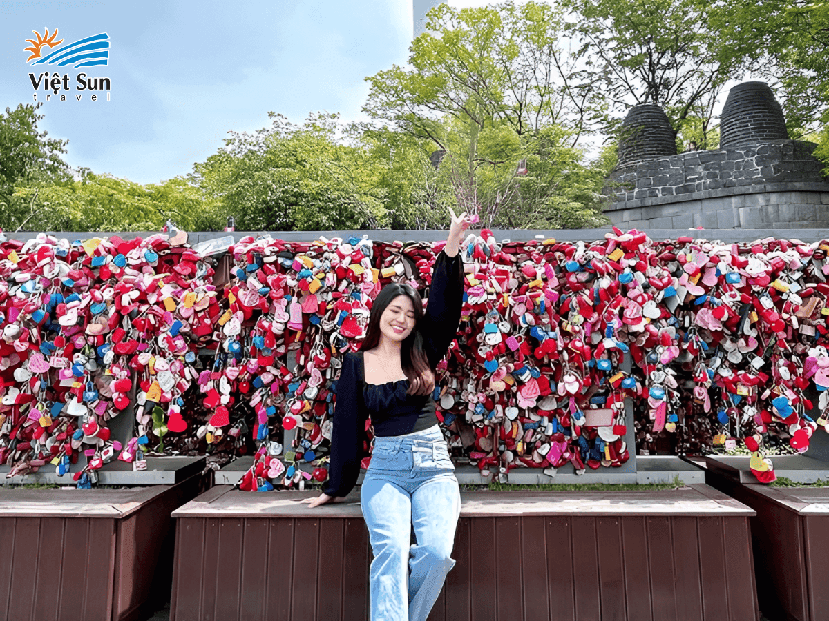 Tham quan tháp Namsan vào mùa hè