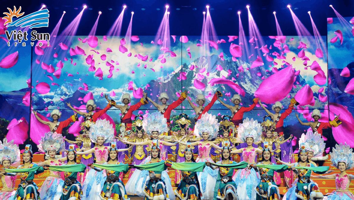 Thiên cổ tình. viet sun travel