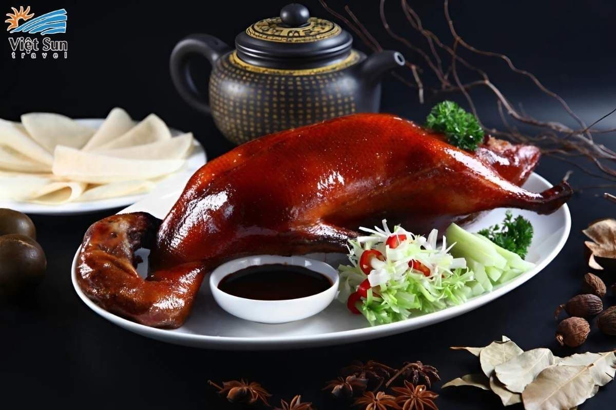 Thưởng thức vịt quay Bắc Kinh