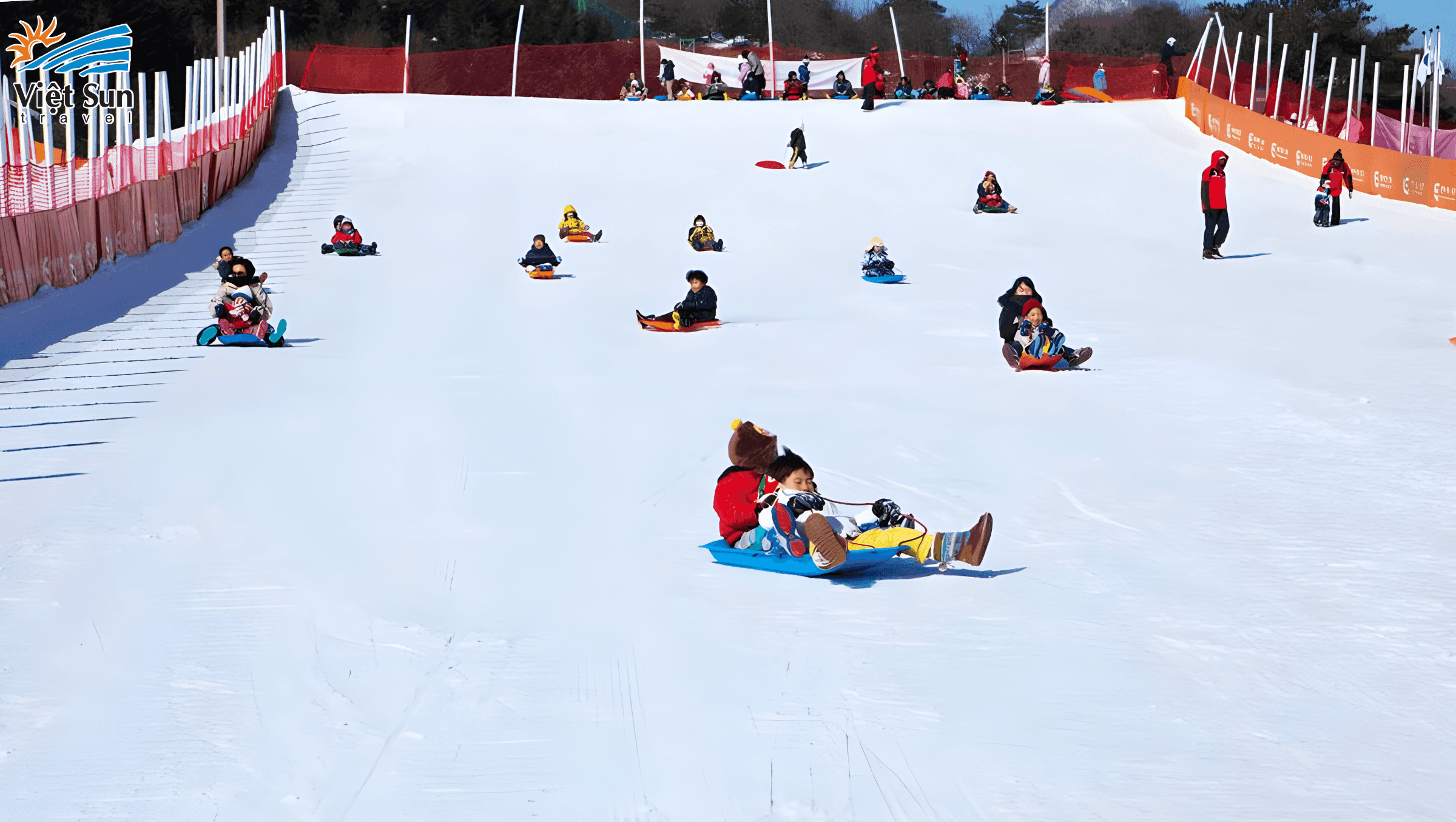 Trải nghiệm máng trượt - Viet Sun Travel