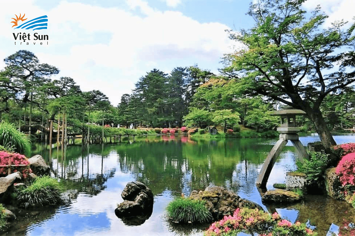 Vườn Kenrokuen – viên ngọc xanh của Kanazawa.