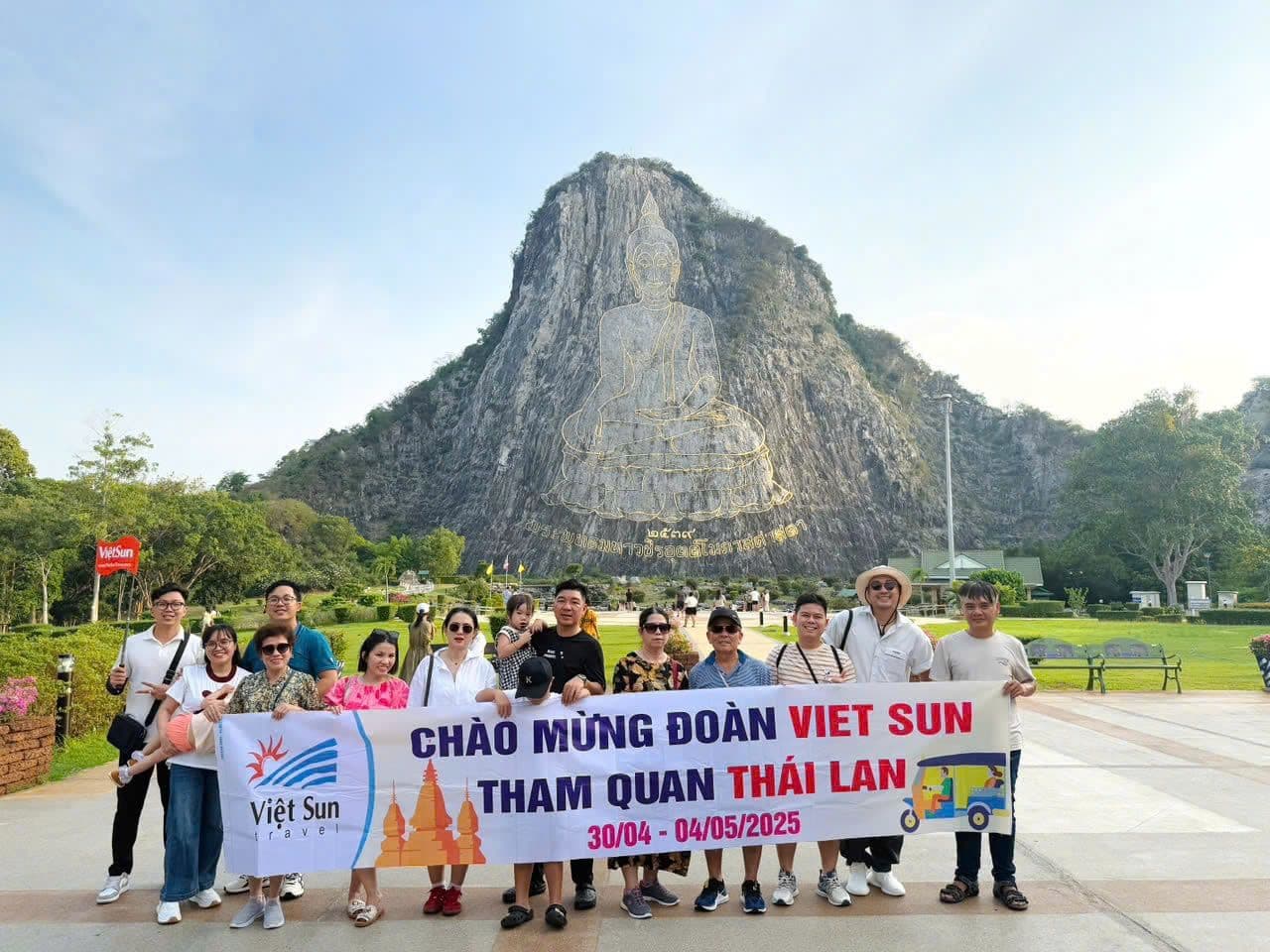 Đoàn khách Viet Sun tham quan Thái Lan