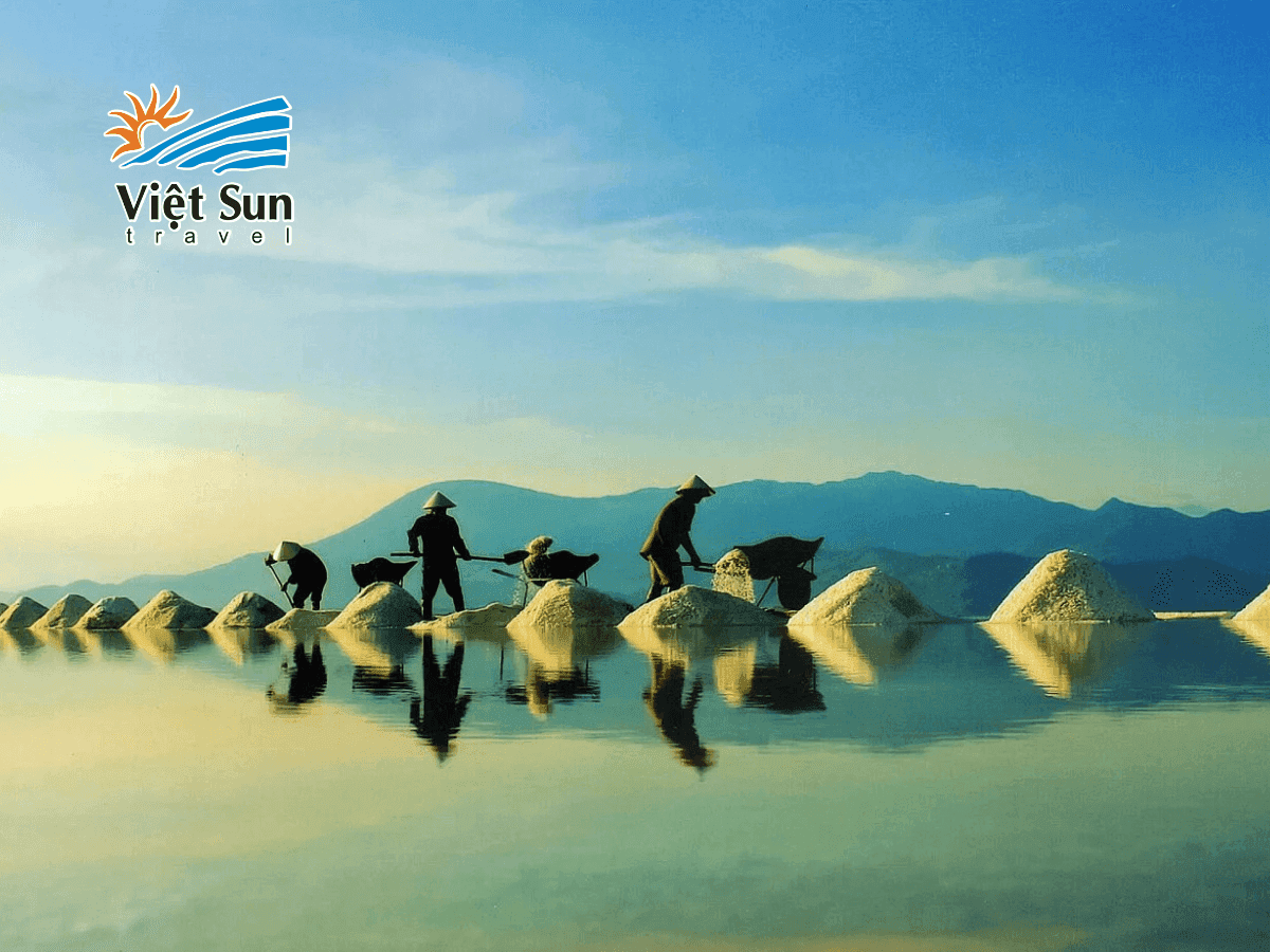 cánh đồng muối bạt ngàn