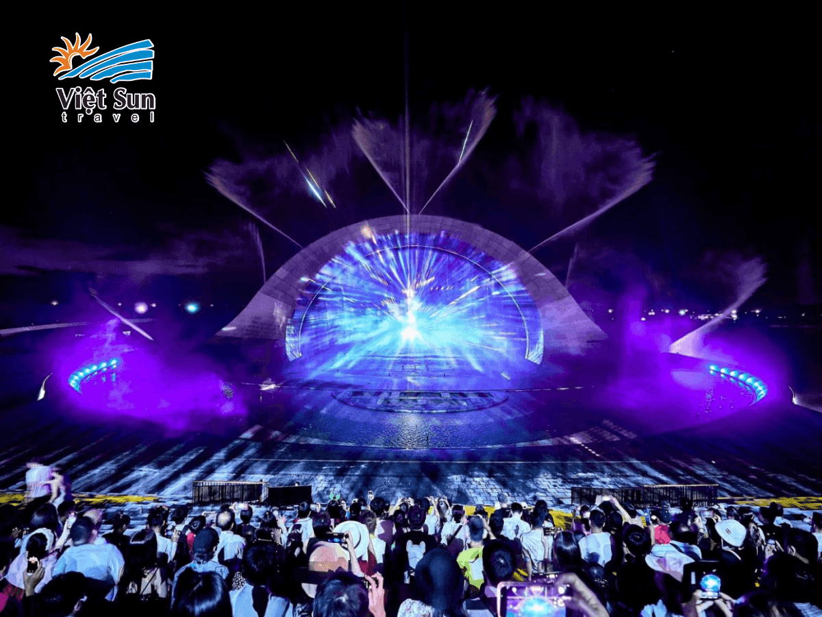 show diễn _Kiss The Stars”