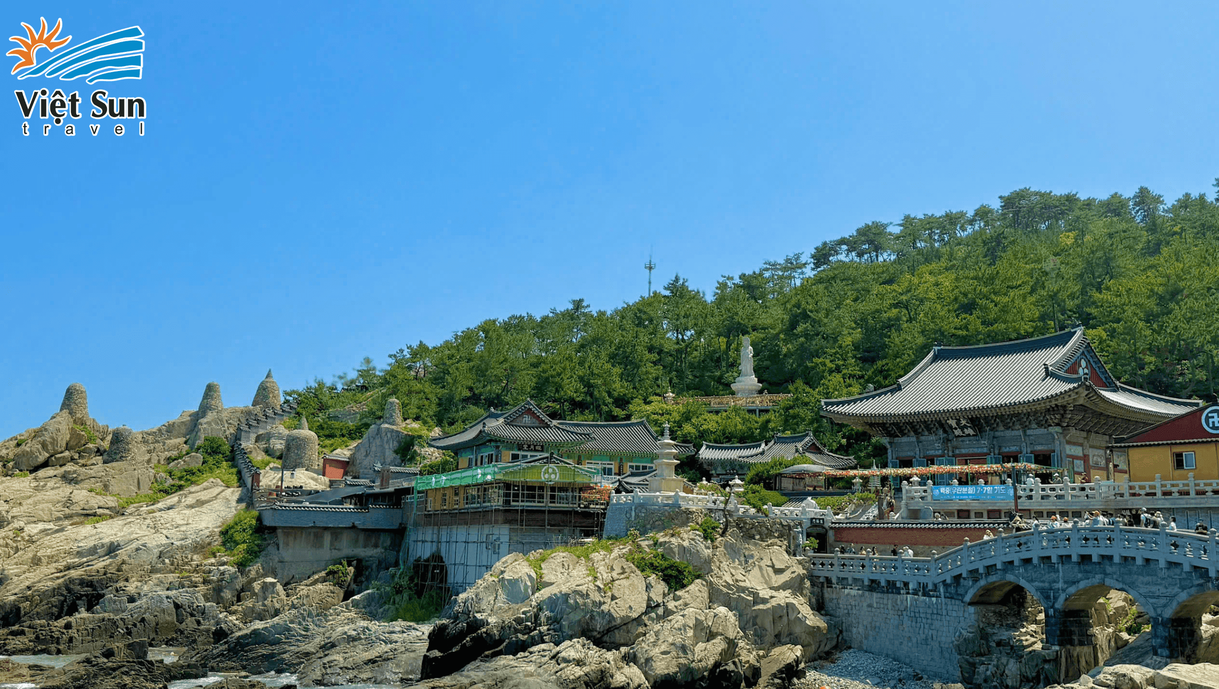 Chùa Haedong Yonggungsa (Hải Đông Long Cung Tự)