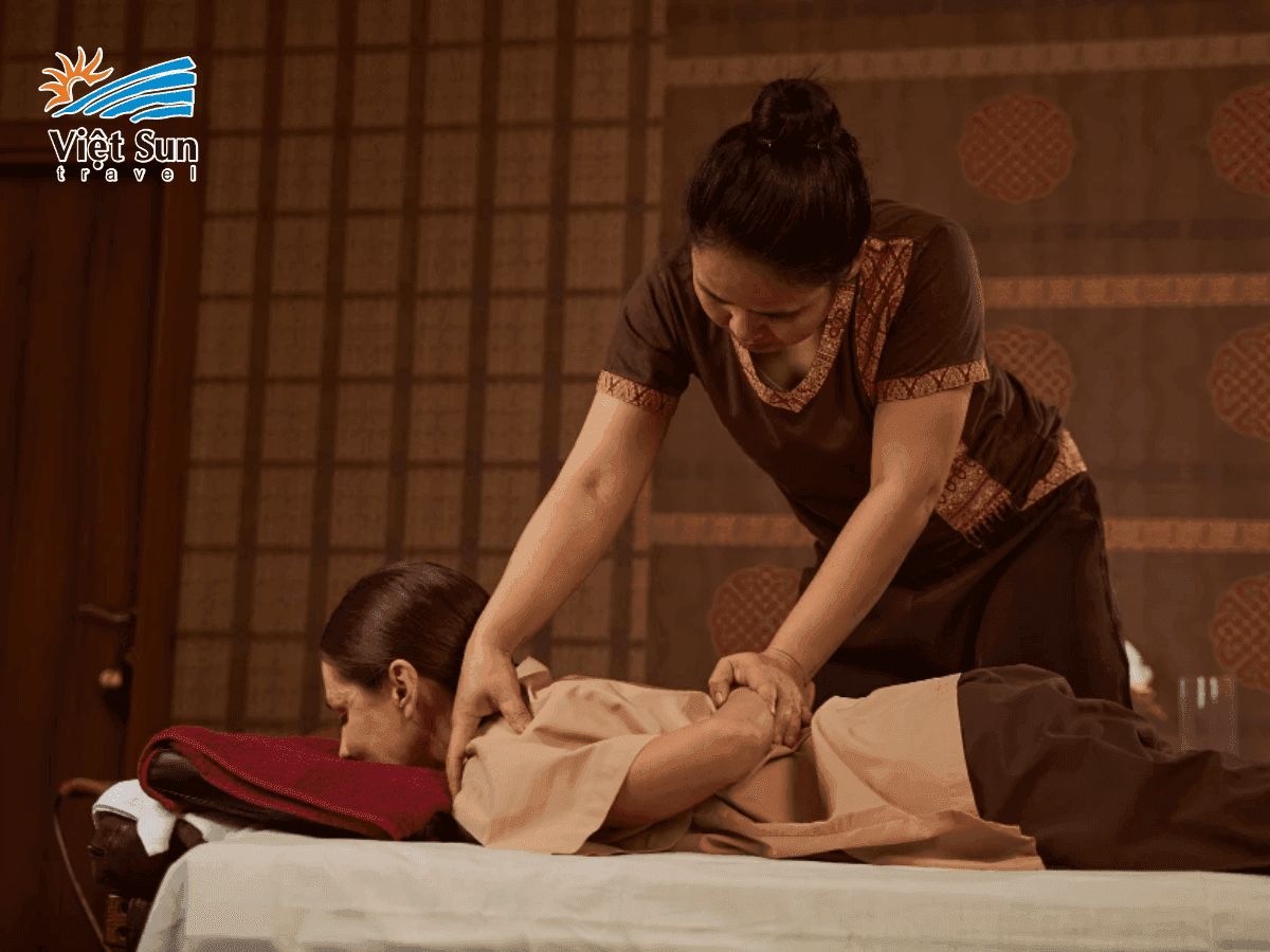 1 suất massage cổ truyền Thái thư giãn.png
