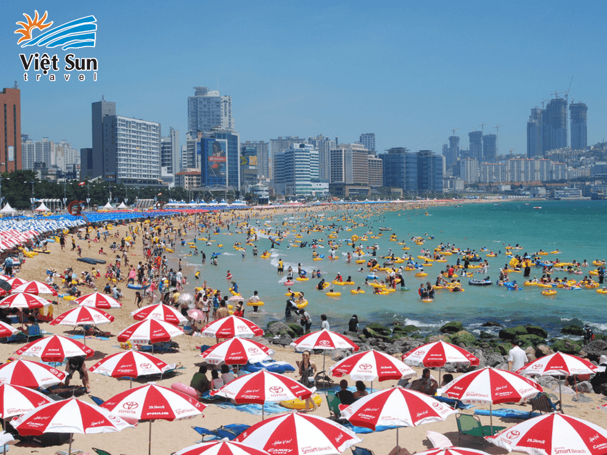 Bãi biển Haeundae sôi động vào tháng 7 – điểm đến lý tưởng mùa hè Hàn Quốc