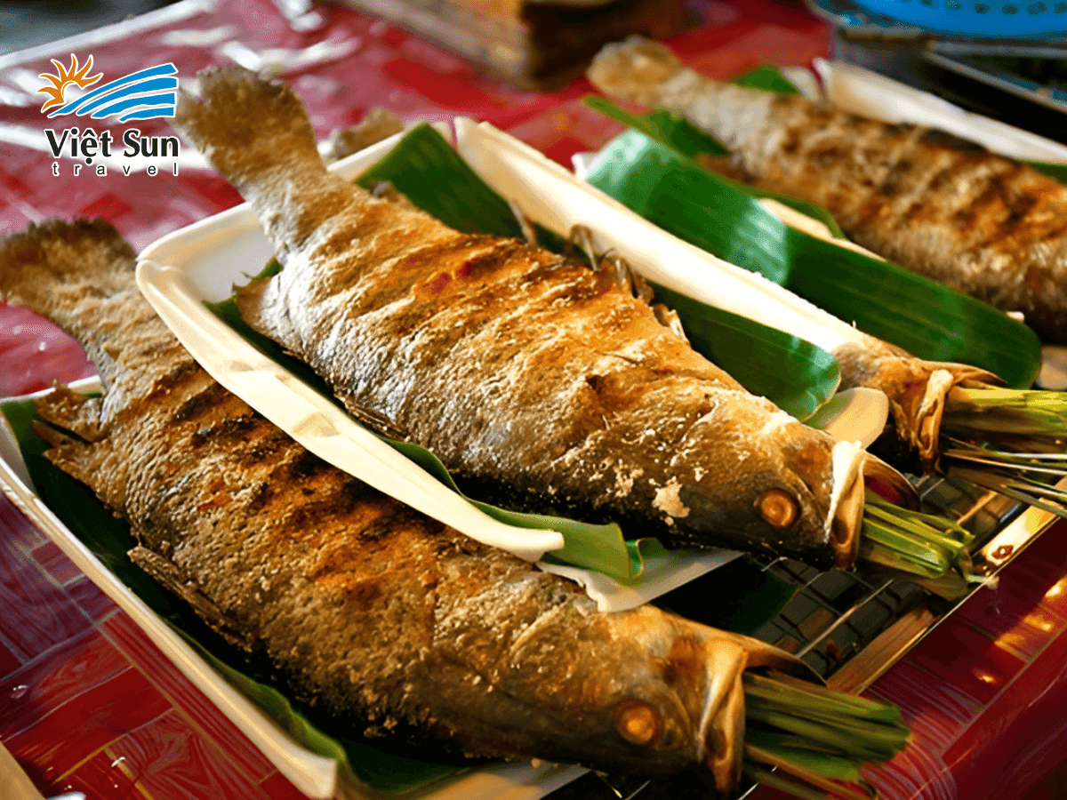 Cá muối người Miêu – hương vị truyền thống của Phượng Hoàng Cổ Trấn