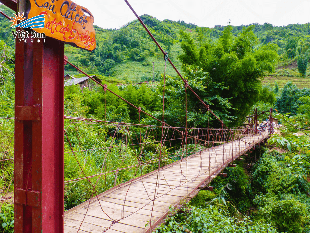 Cầu treo Cát Cát - Điểm check-in nổi bật tại bản Cát Cát, Sapa