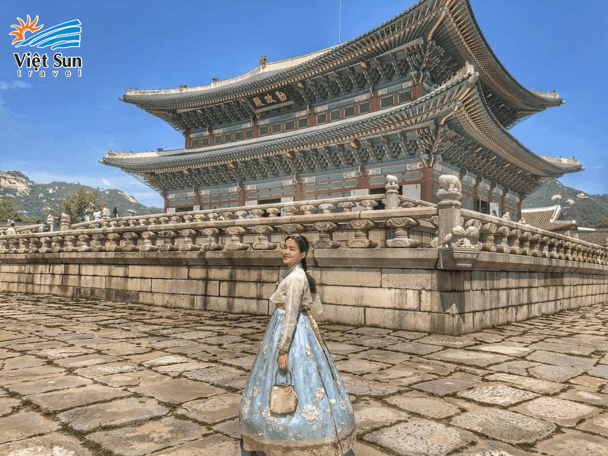 Check in Hanbok tại cung điện Cảnh Phúc Cung