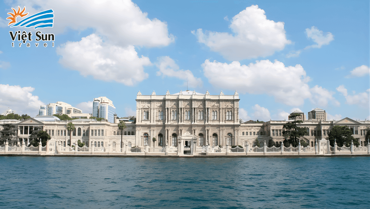 Chiêm ngưỡng Cung điện Dolmabahce Thổ Nhĩ Kỳ - Viet Sun Travel