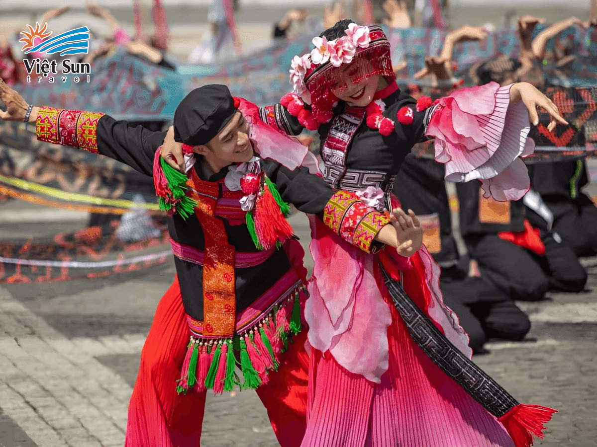 Chợ tình Sapa - Nơi tình yêu đơm hoa giữa núi rừng Tây Bắc