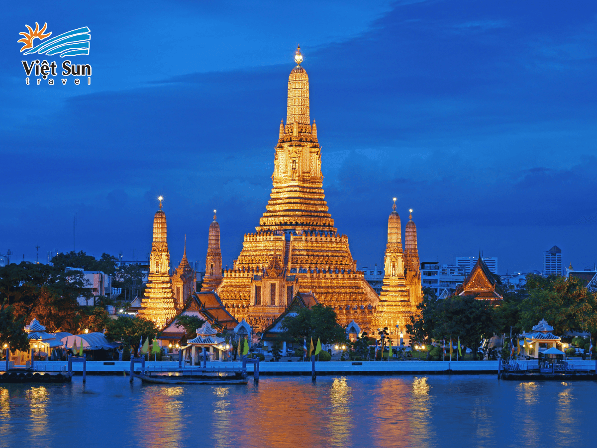Chùa Wat Arun – biểu tượng của tín ngưỡng Phật giáo và kiến trúc độc đáo tại Thái Lan