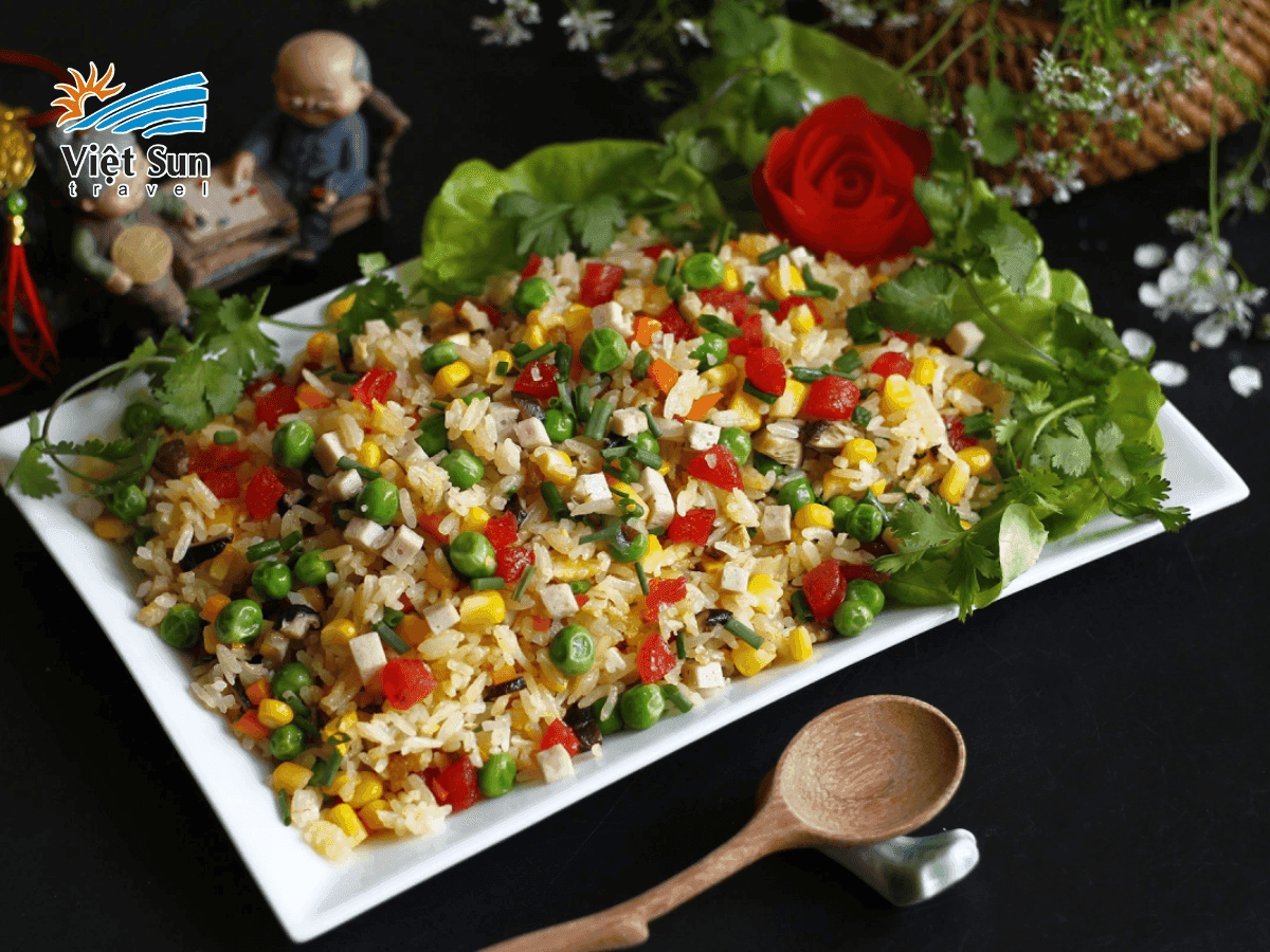 Cơm chiên Dương Châu – món ngon Trung Hoa giản dị mà đậm đà