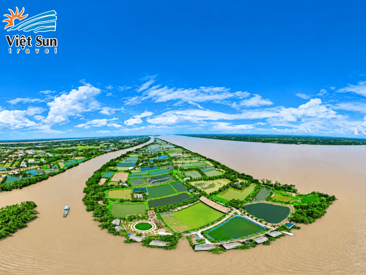 Cồn Chim Trà Vinh nhìn từ trên cao sông Cổ Chiên