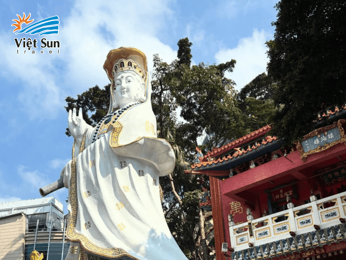 Công viên Quán Âm Repulse Bay với tượng Quan Âm Hồng Kông uy nghi