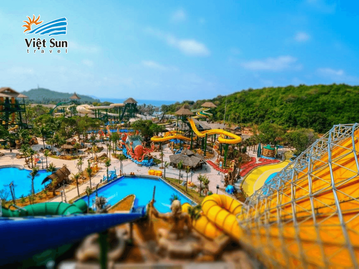 Công viên nước Aquatopia Hòn Thơm